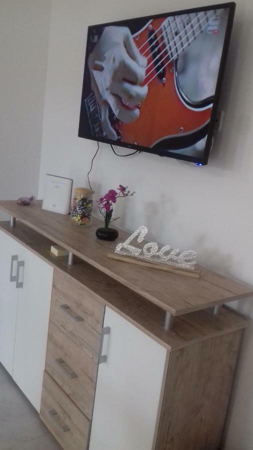 Holiday Home Nora**** Loznati Cres Exterior foto